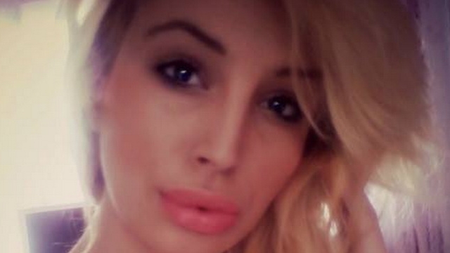 O alta cantareata de la noi isi anunta sarcina cu putin timp inainte de a naste! "Prefer sa nu vorbesc despre tatal copilului!"
