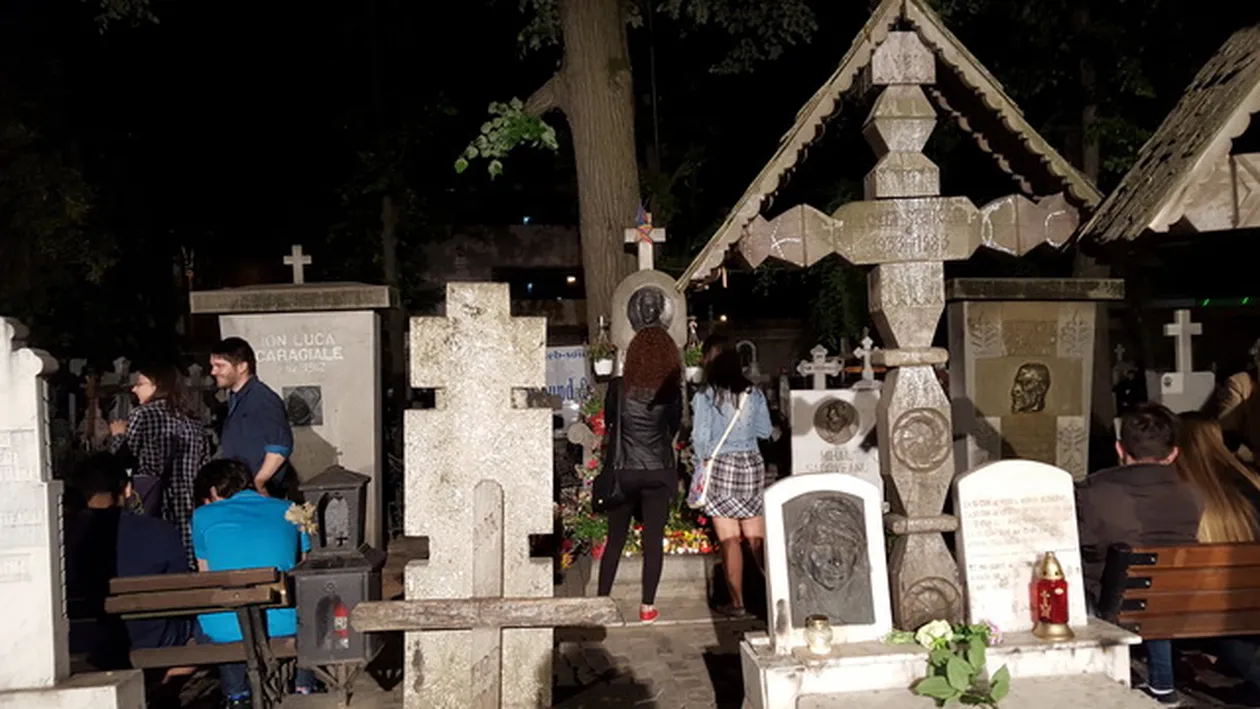 Mormantul lui Patriciu la mare cautare de Noaptea Muzeelor! Sute de bucuresteni au venit in pelerinaj la locul de veci!