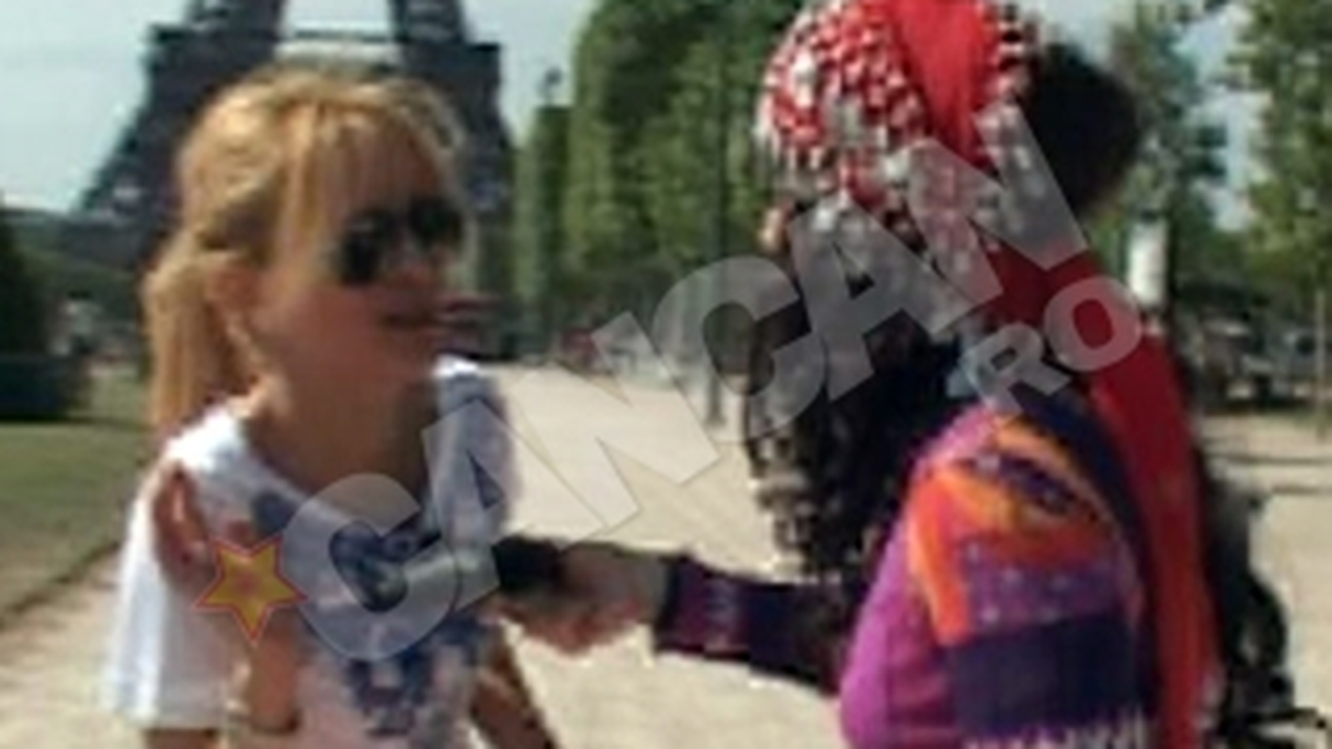 Simona Gherghe, atacata de o tabara de rromi la Paris