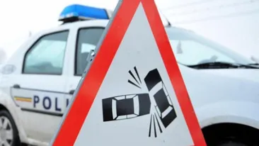 Doi politisti locali aflati in misiune, la spital in urma unui accident produs in Galati