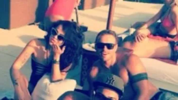 Toata lumea stia il stia combinat cu Stramba lui Dodel, dar Joe din Drumul Taberei calca... stramb la mall