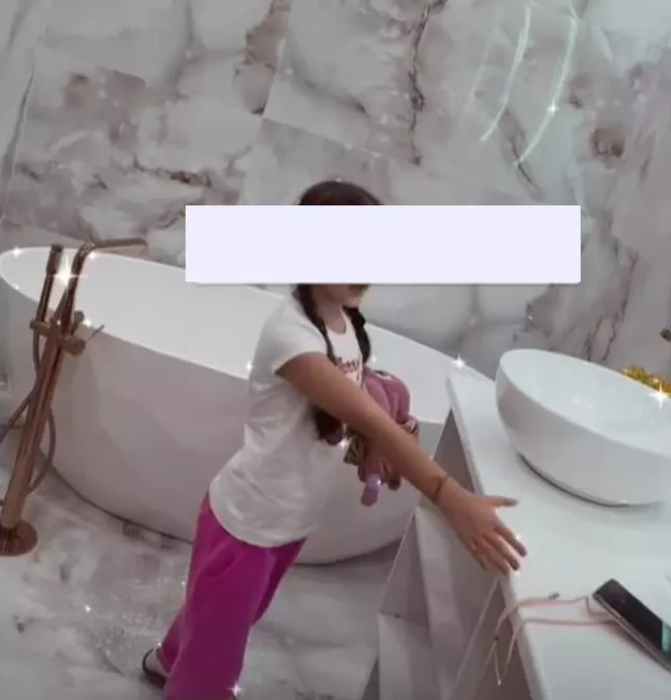 Bianca Drăgușanu locuiește într-un apartament luxos/ Sursa foto: Instagram