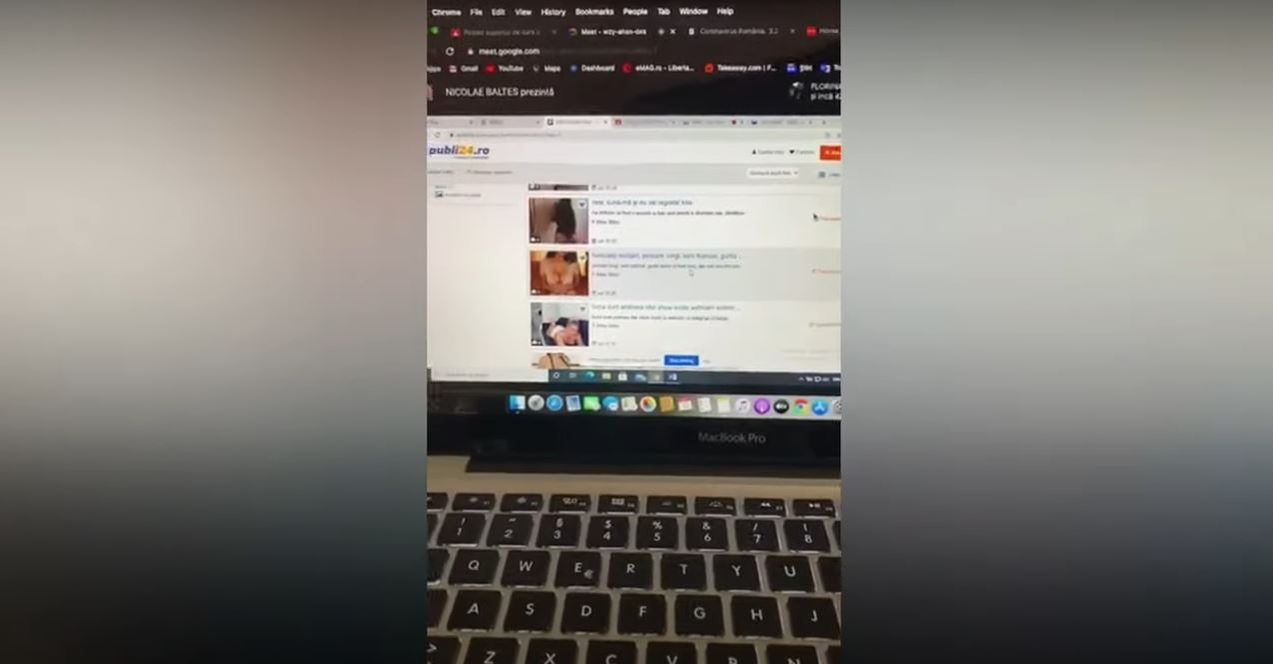 Profesor universitar din Sibiu, filmat de studenţi în timp ce naviga pe site-uri erotice: “Voi formula plângere penală” | FOTO & VIDEO