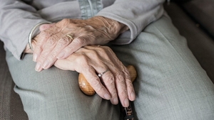 O nouă lege în defavoarea românilor! Crește vârsta de pensionare. Ce le așteaptă pe femei