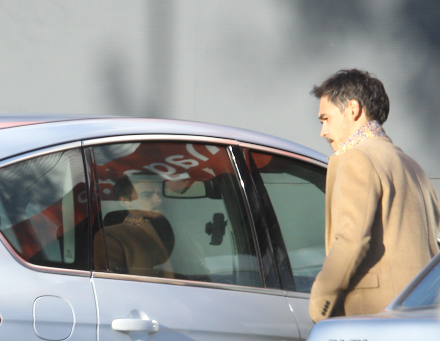 Răzvan Simion, cu plăsuţa la purtător, la cumpărături