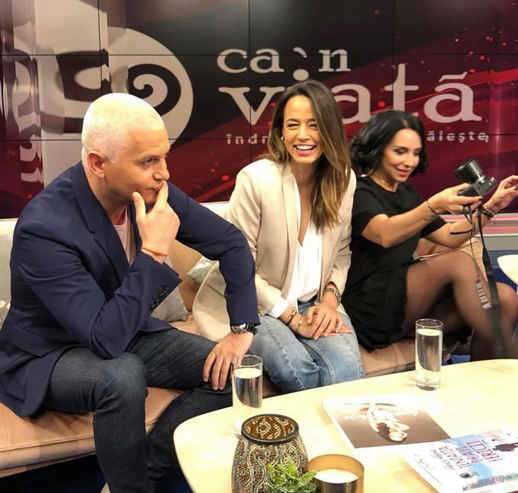 Emma Zeicescu şi-a dat demisia de la TVR. Prezentatoarea a semnat un contract cu Gândul
