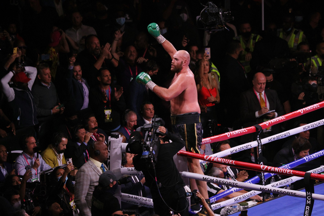 Tyson Fury celebrates in the ring after knocking out Deontay Wilder in the 11th round of the Tyson Fury vs Deontay Wilder III 12-round Heavyweight boxing match, at the T-Mobile Arena in Las Vegas, Nevada on Saturday, October 9th, 2021. Photo by /UPI,Image: 637380172, License: Rights-managed, Restrictions: , Model Release: no, Credit line: Profimedia