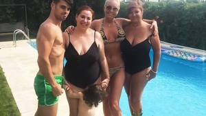 OANA ROMAN, pozată în costum de baie la plajă. Cum arată