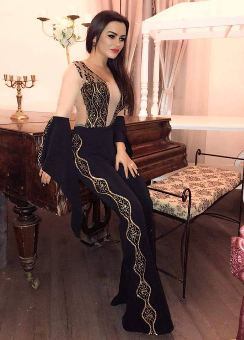 El este bărbatul care îi e alături lui Carmen de la Sălciua în plin divorț de Culiță Sterp. Anunțul făcut în urmă cu puțin timp artistă: “Vă fac cunoștință cu…”