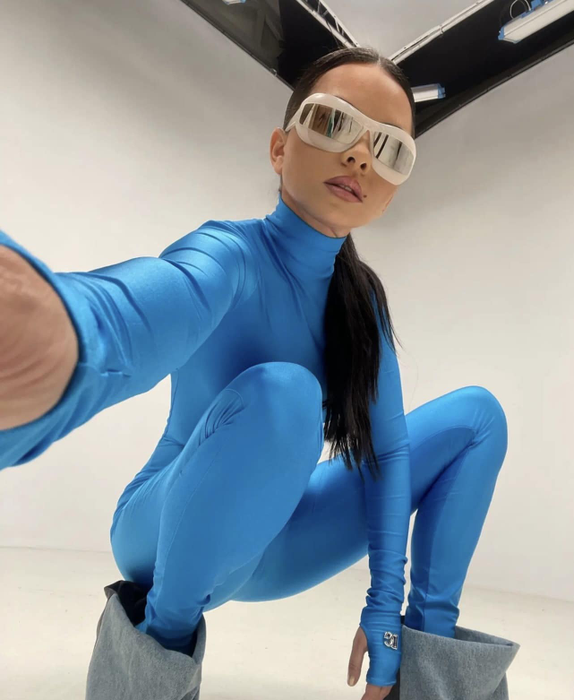 Inna și-ar fi dorit să fie fotograf sau hairstylist (Foto: Facebook)
