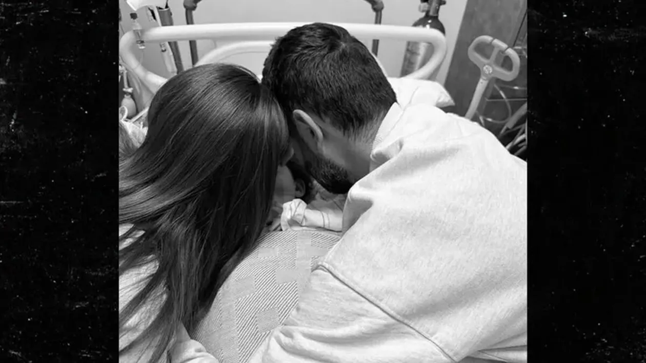 Durere sfâșietoare pentru o influenceră celebră! I-a murit fiica în ziua de Crăciun, la 2 ani după ce fata mai mare s-a stins din cauza septicemiei