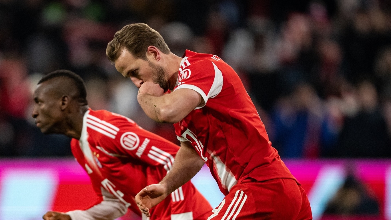 De pe băncile școlii pe cele mai mari stadioane ale lumii: povestea de dragoste dintre Harry Kane și Kate Goodland