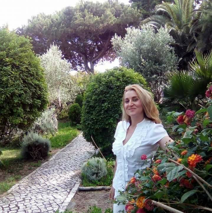 Ultimul mesaj publicat de Alina Olaru, tânăra care şi-a omorât fiica, apoi s-a sinucis!