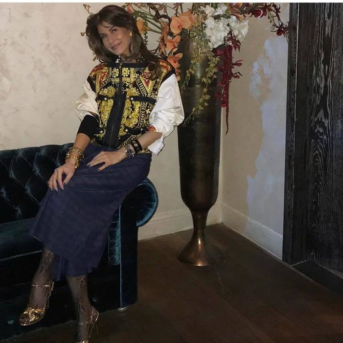 CRISTINA MIHAELA le-a dat peste nas celor care au spus că se iubeşte cu un ,,boşorog‘’! Uite cum s-a pozat cu iubitul ei
