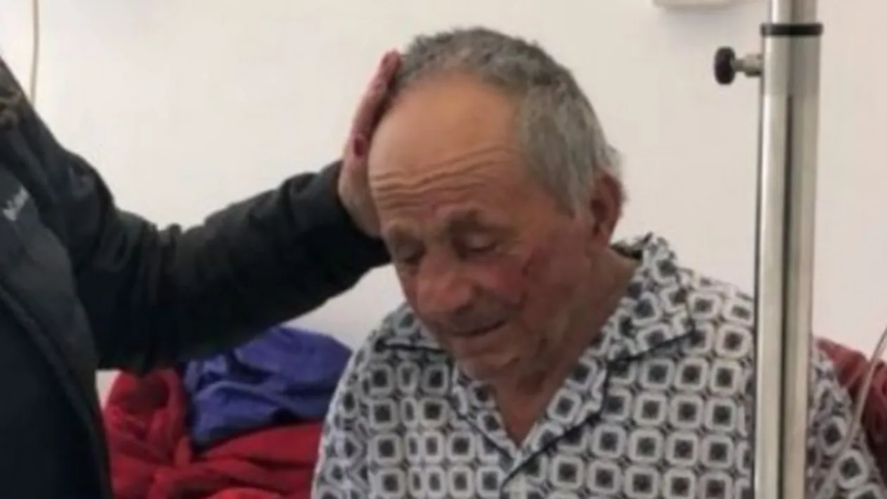 Bătrânul din Brașov, bătut de doi tineri, acuzat că minte! Ce spune un fost angajator: „Mi-e milă de cei care au dat bani pentru el!”