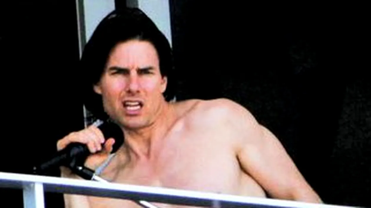Tom Cruise a facut pe rockerul in balcon