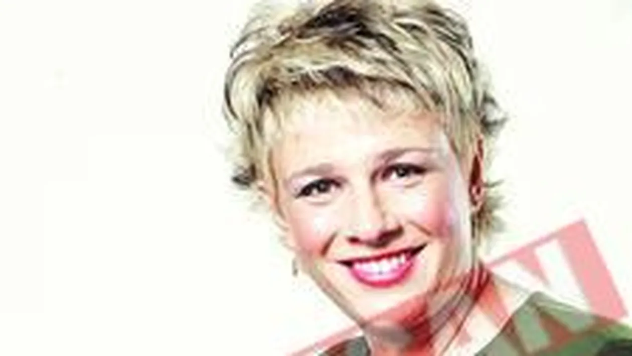 Teo vrea sa devina scriitoare pentru un loc la Bellu