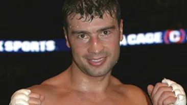 Cu psihicul la pamant, Lucian Bute a facut un gest neasteptat! Mama si tatal lui au inceput sa planga