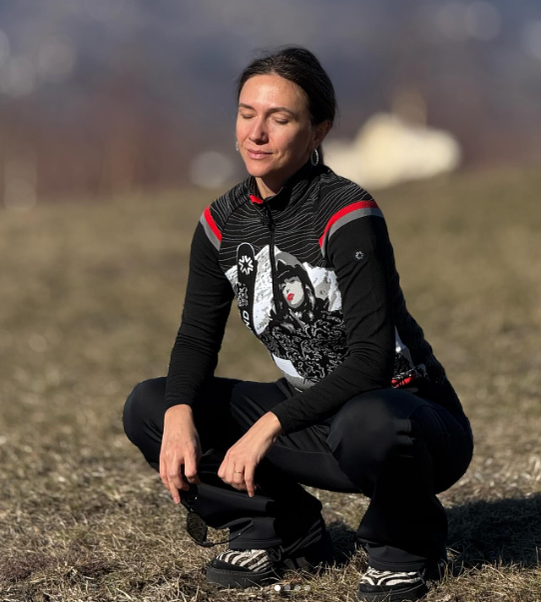 Ce problemă de sănătate are Adela Popescu. I se trage din copilărie: „Sătul de tupeul meu…”