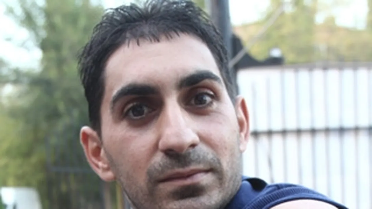 Seamana leit cu Ilie Dumitrescu, si-a tatuat chipul fotbalistului pe brat si acum e sigur ca e fiul lui! Vezi cum a ajuns bucuresteanul Mihai sa creada ca fostul international roman ii este tata!