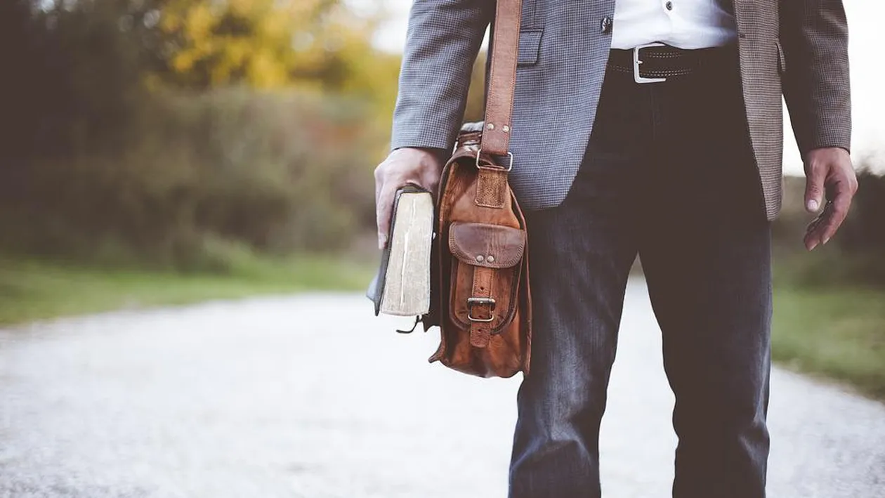 Fabulos! Ce sumă a câștigat un profesor din Arad în doar o lună, din meditații