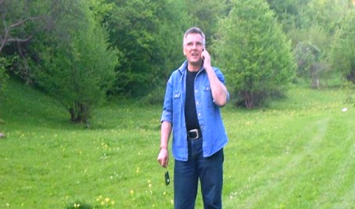 Profesorul Ion Deliu se poate întoarce să predea în școala de unde a fost dat afară în urma acuzațiilor de hărțuire sexuală la adresa unei eleve