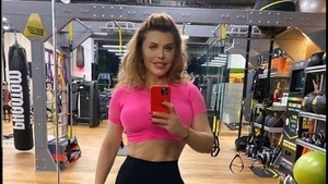 Fanii au încremenit! Ultima filmare a Loredanei Groza la sala de fitness e demențială! Vedeta Pro TV, ca la 18 ani