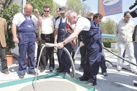 Irinel Columbeanu s-a lansat în afaceri riscante cu ciment