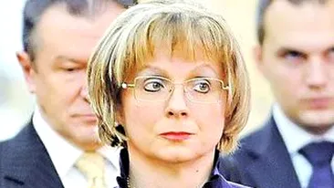 Daniela Andreescu vrea sa scape de rudele de gradul I! Fosta sefa de la Guvern a bagat divort