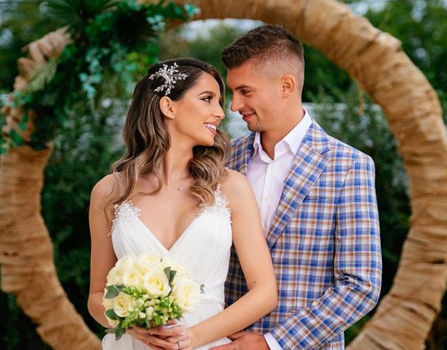 Florin Tănase are o soție trăsnet! Cum arată partenera fotbalistului care a salvat România de la o nouă rușine, în Finlanda | GALERIE FOTO