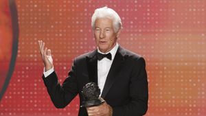 Richard Gere, atac dur la adresa lui Donald Trump: „Avem un gangster la cârma Americii, o combinație mortală...”