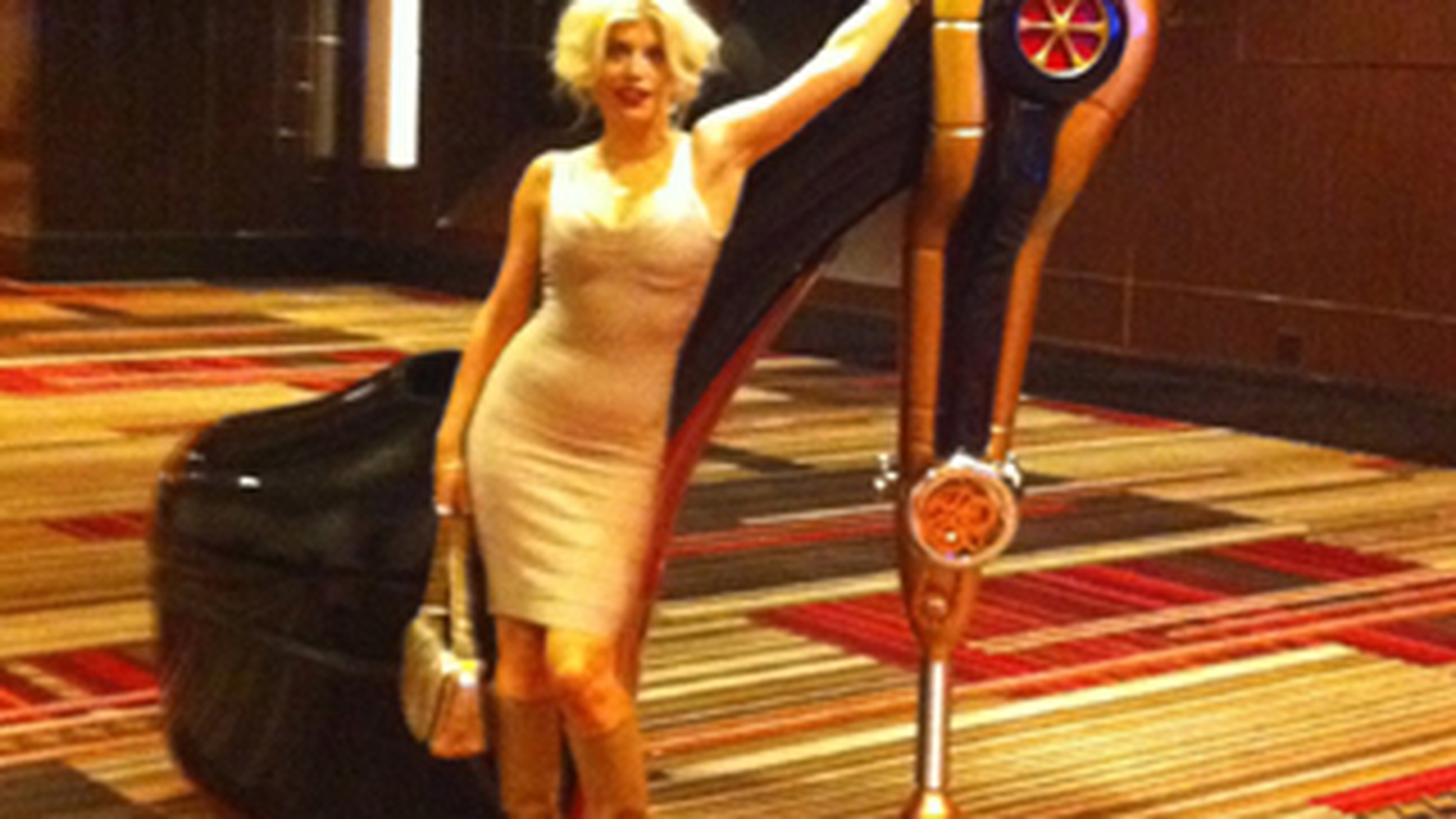 Loredana Groza si-a dus fiica la concert in Las Vegas!