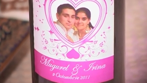 Romii din Iasi, in alerta maxima! Nepotul bulibasei si-a lasat nevasta si a fugit cu o romanca! Risca sa fie scos din tiganie!