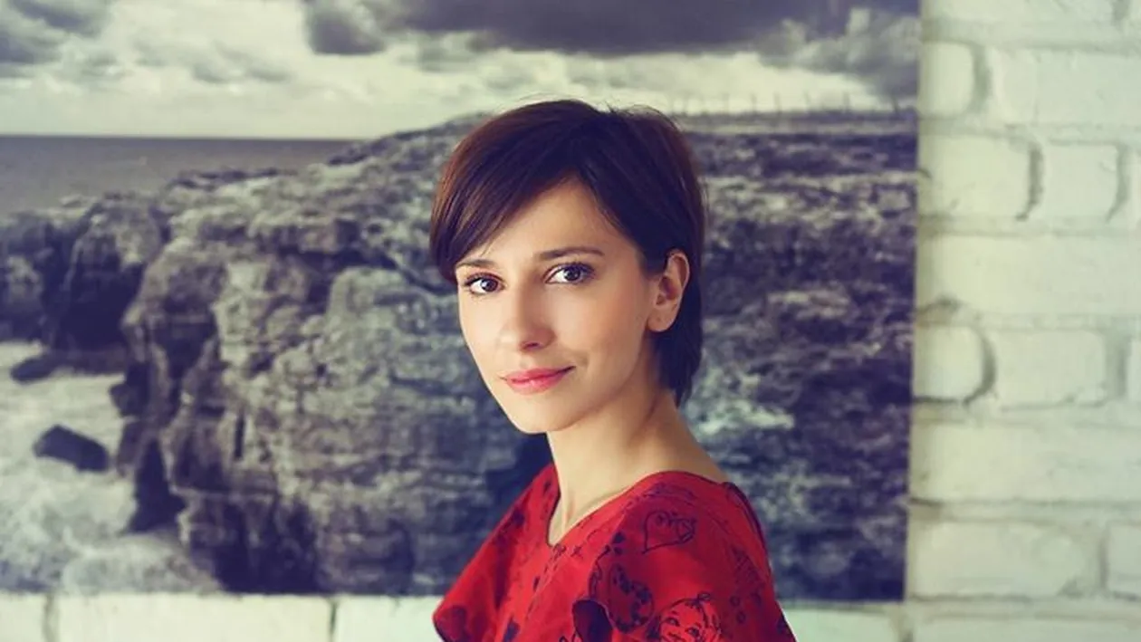 DANA ROGOZ şi-a deschis sufletul, după ce soţul şi fiul ei au plecat de acasă! Casa goală şi tristă...