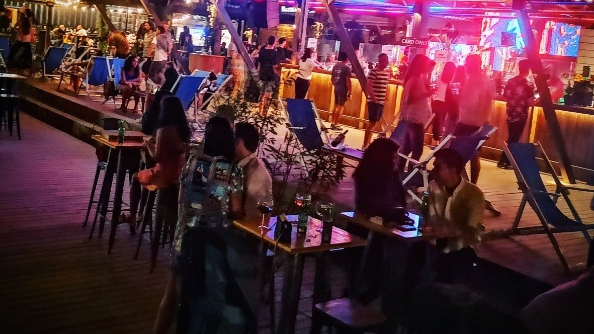 Ce spune patronul unui club din Vama Veche despre situația critică de pe litoral! „Dacă ne vor închide, au dreptate.”