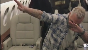 GIANLUCA VACCHI a început noul an corespunzător! Ce a putut să facă în avion, de faţă cu toată lumea