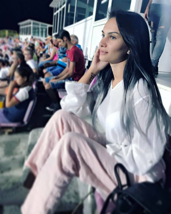 După ce Bianca de la “Insula iubirii“ l-a acuzat pe Liviu că a bătut-o, cei doi au fost fotografiaţi în timp ce…