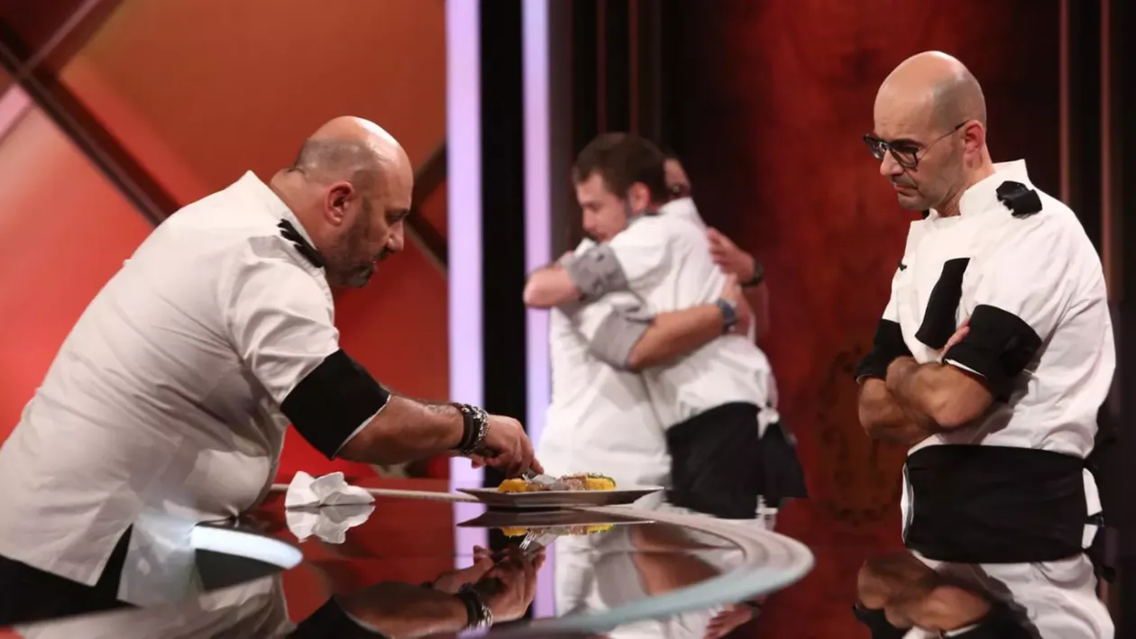 Soția unui concurent de la Chefi la cuțite a răbufnit după ce bărbatul ei a fost dat afară. „Am văzut un firicel de sânge”