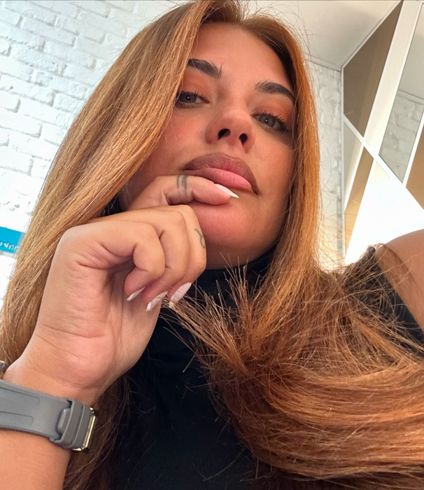 Antonia s-a vopsit şi nu mai arată așa cum o ştiai! Apropiaţii, şocaţi de schimbarea de look