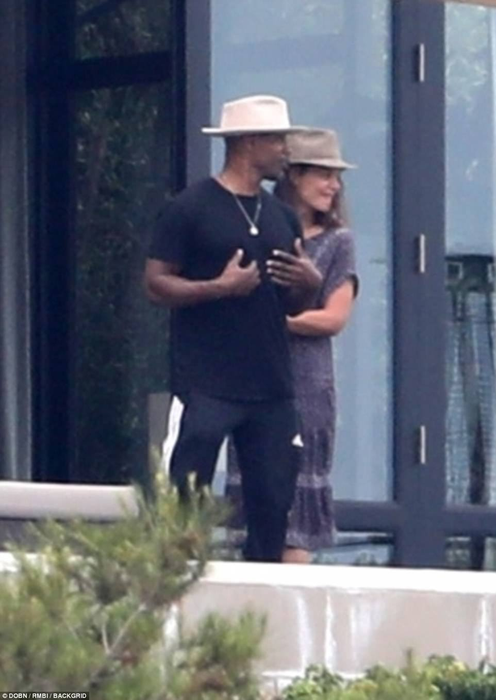 Katie Holmes se iubeşte cu Jamie Foxx! Primele imagini cu cei doi actori împreună