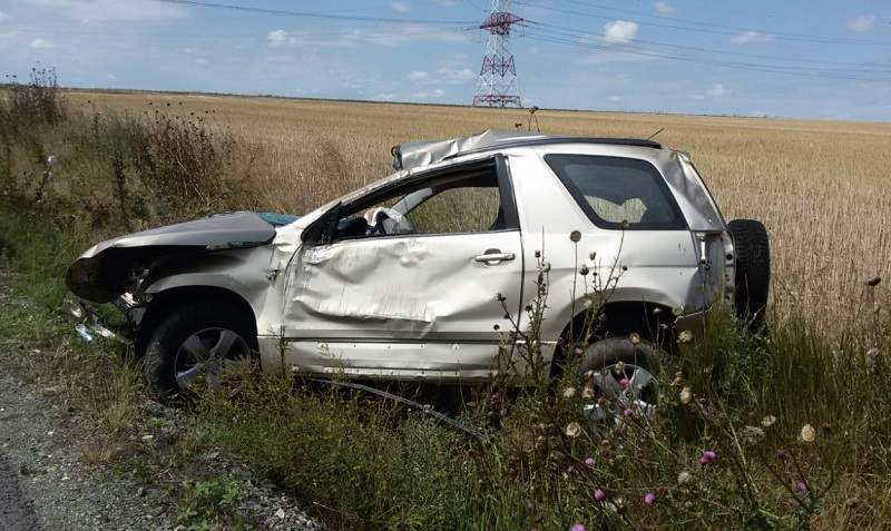 Momente de groază în Constanța! 3 copii și un adult au fost răniți, după ce maşina în care erau s-a răsturnat într-o curbă