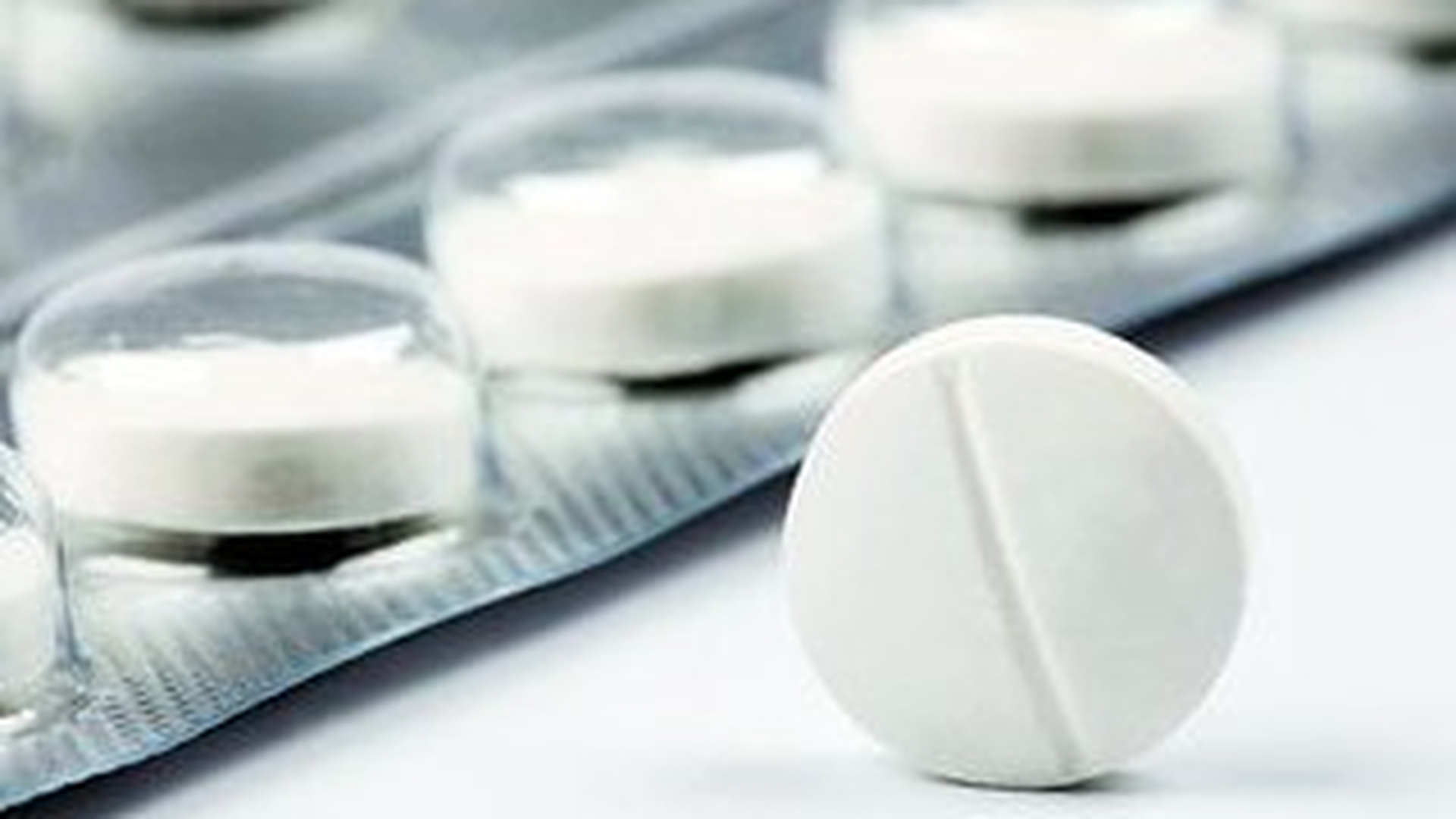 Algocalminul ajunge la bolnavi doar cu reteta