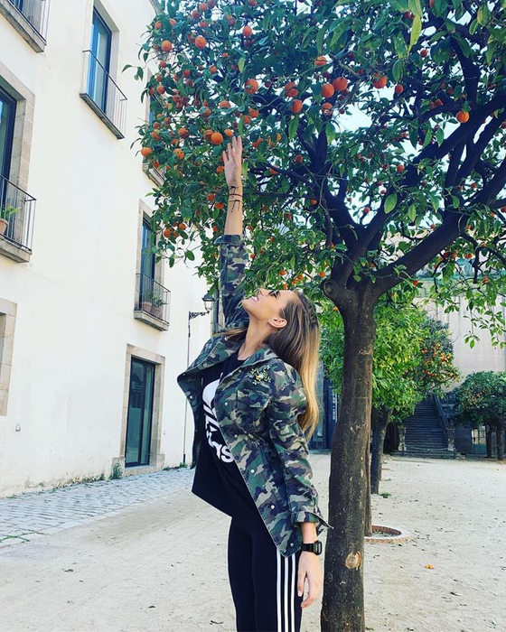 Dani Oțil și-a dus iubita în Barcelona de Dragobete. Ce făcea în prezența ei e deranjant pentru orice femeie. FOTO