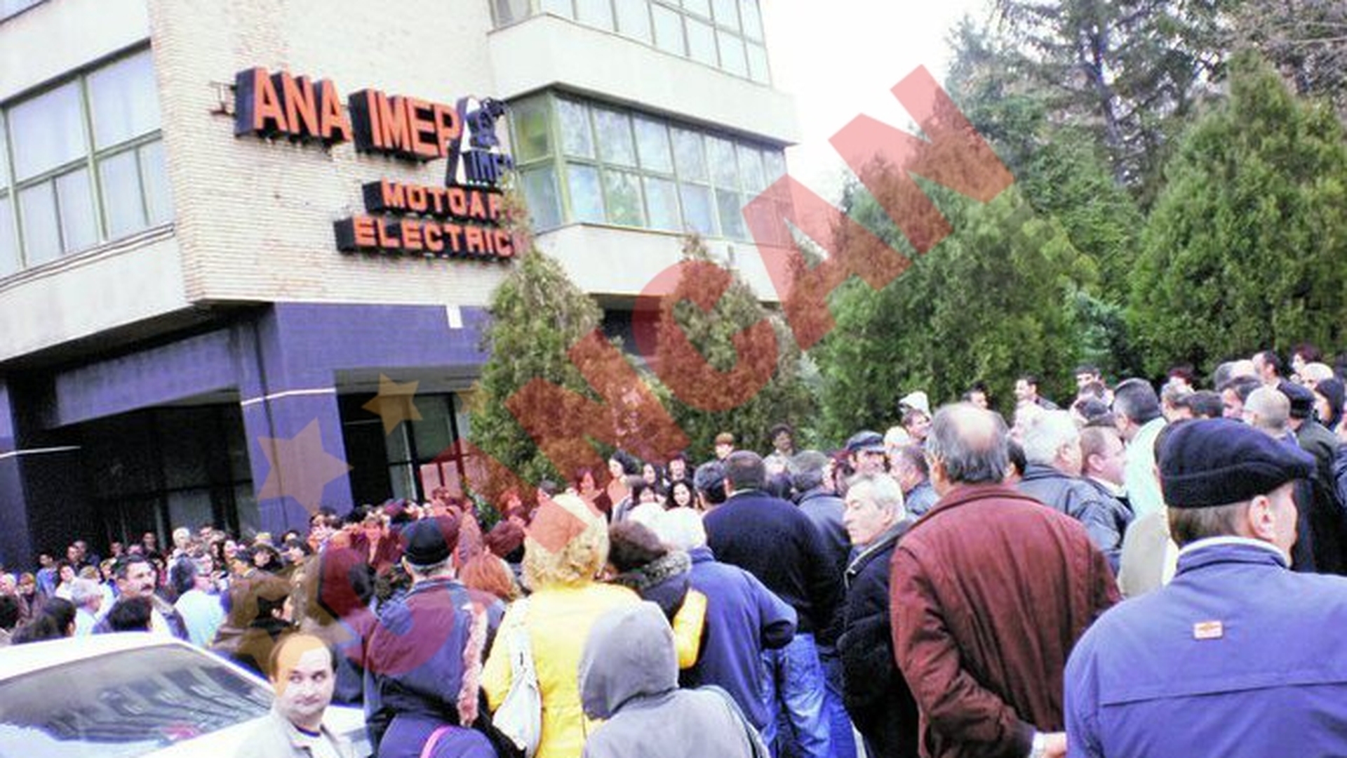 Angajatii lui Copos au iesit in strada