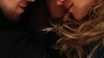 Sacrifică iubirea pentru concerte! Vezi ce face Lora de Valentine's Day!