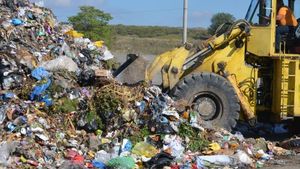 Situație de urgență în județul Arad: gunoaie neridicate în zeci de localități