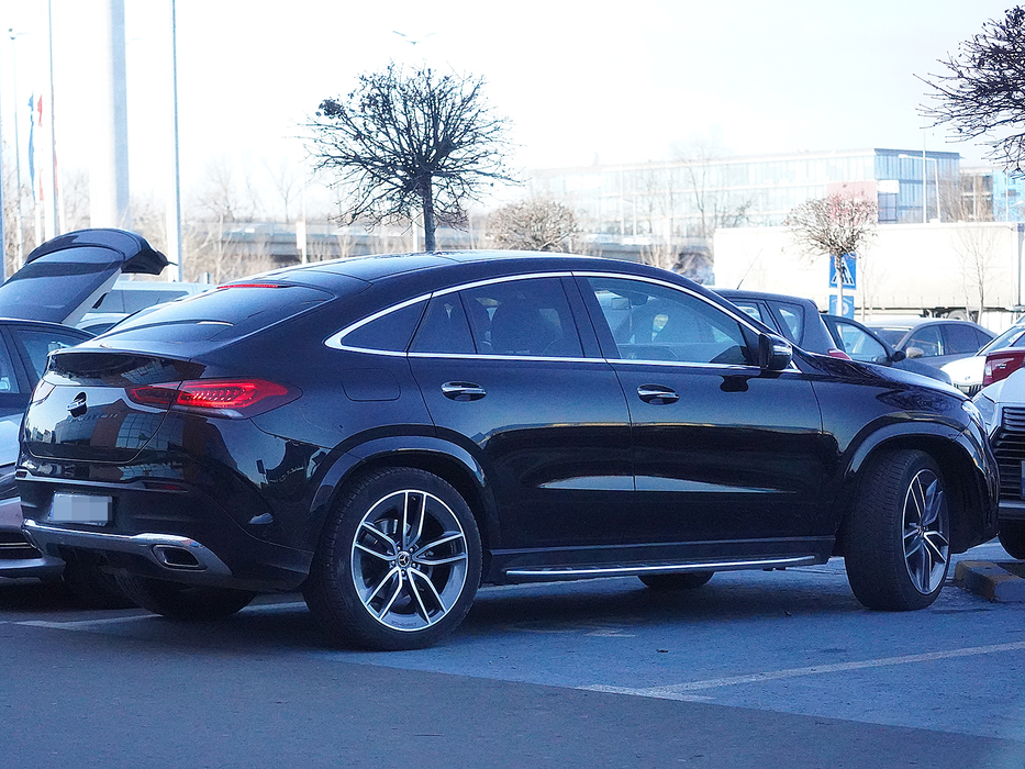 Bianca Drăgușanu deține un Mercedes GLE Coupe / (Sursa: CANCAN.RO)