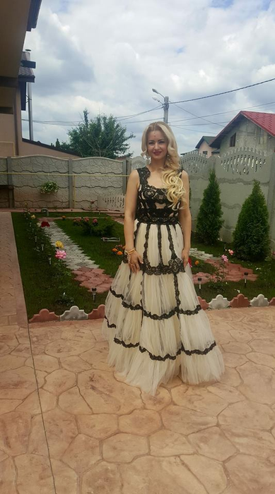 O interpretă de muzică populară a slăbit 20 de kilograme în zece zile. Ce dietă a urmat, în amănunt!