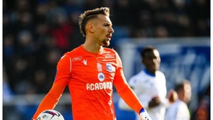 Fotbalist român, părăsit de iubita lui superbă! Pur și simplu a șters orice urmă a relației