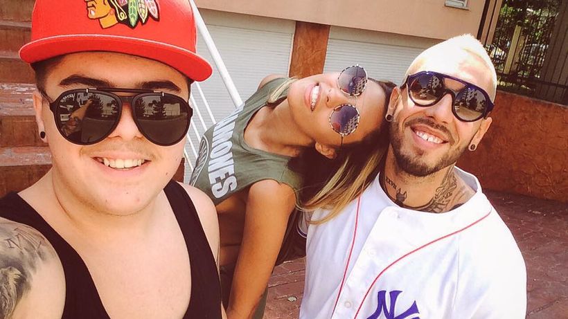 Ii calca pe urme lui Alex Velea. Si-a tatuat ochiul Antoniei pe brat!